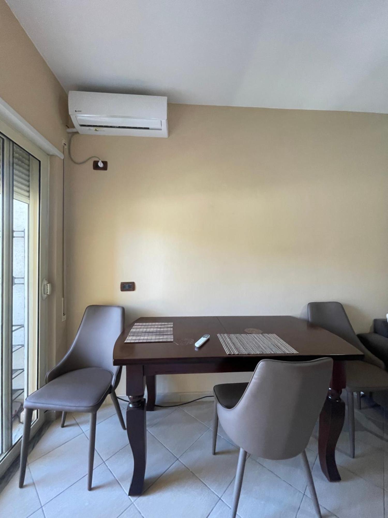 Apartament Shkembi I Kavajes Дуррес Екстер'єр фото